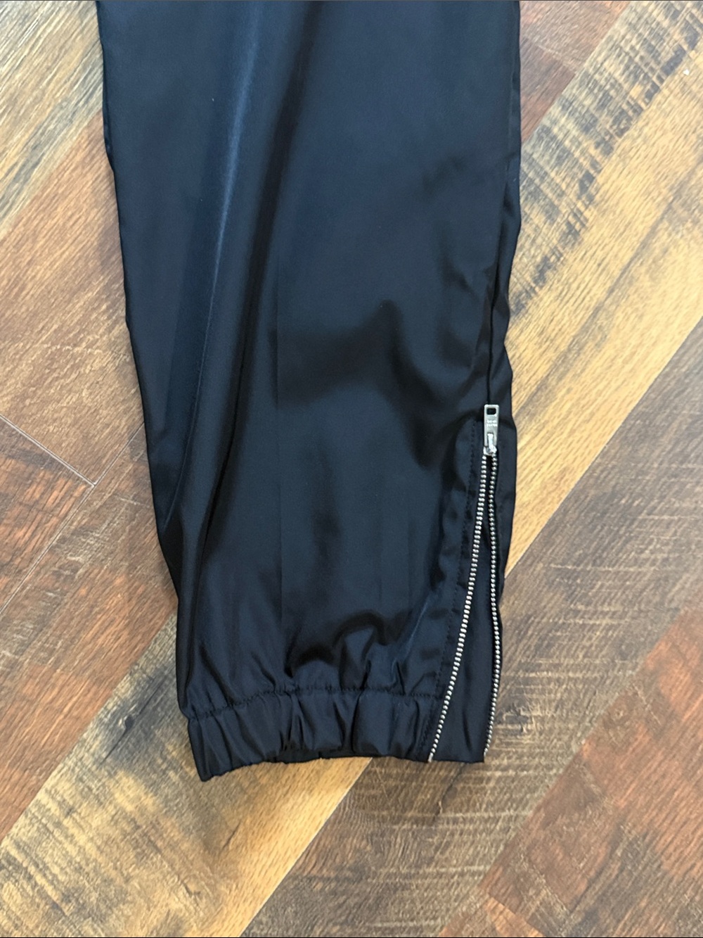 Prada Re-Nylon Black Jogger Pants Triangle Logo Size IT 42 Authentic - Picture 9 of 15